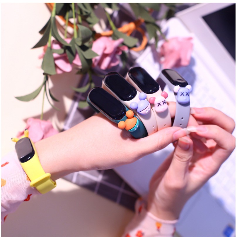 Vòng Tay Điện Tử Đồng Hồ Hoạt Hình Đèn LED Chống nước Thể Thao Thời Trang