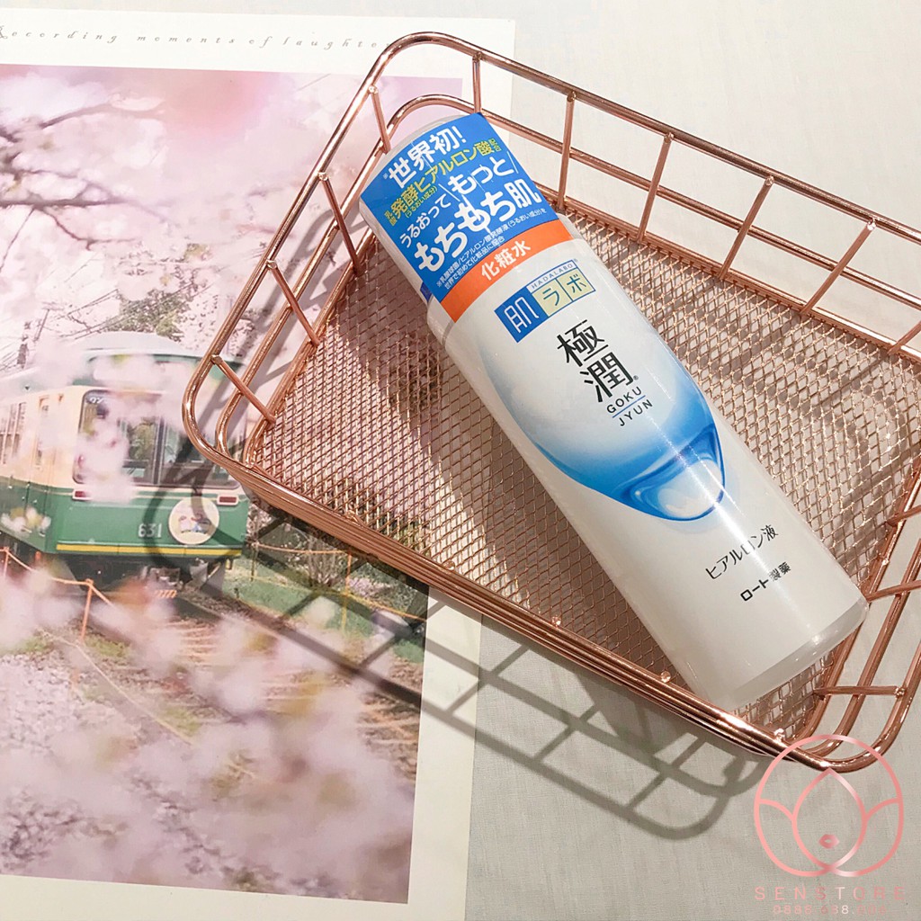 LOTION DƯỠNG ẨM HADA LABO TRẮNG SỌC ĐỎ