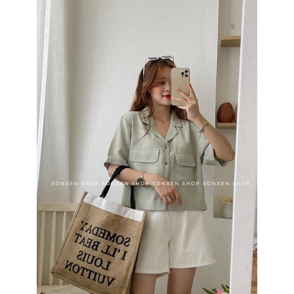 Áo sơ mi xonxen shop cổ vest croptop trẻ trung. Áo sơ mi nữ cổ vest túi ngực croptop
