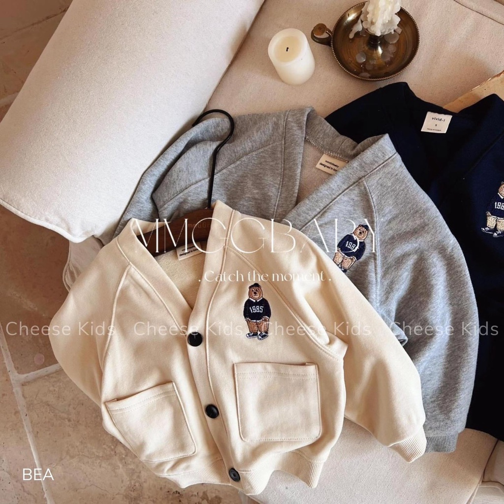 BÁN SỈ ÁO KHOÁC NỈ BÔNG CÀI KHUY THÊU GẤU CHO BÉ