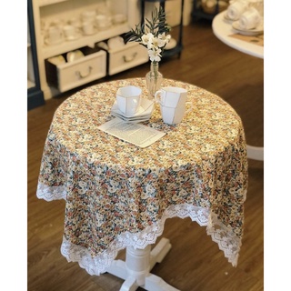 Khăn Trải Bàn Viền Ren Vintage