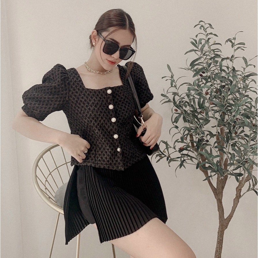 Áo cổ vuông tay phồng công sở thanh lịch