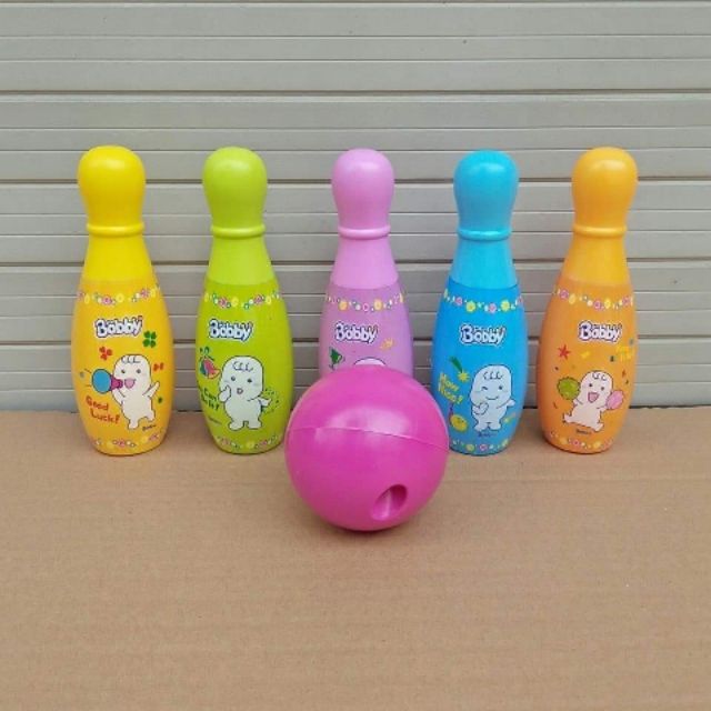 Bộ boling sắc màu quà tặng từ Bobby