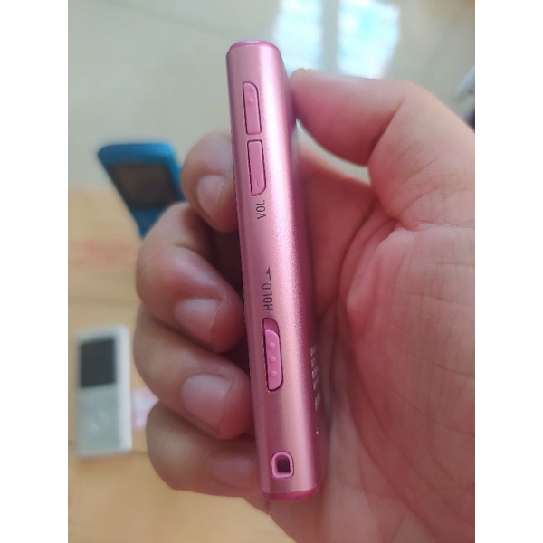 Máy nghe nhạc Sony walkman