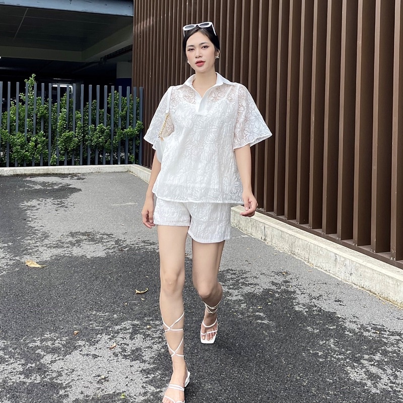 Set áo sơmi tay ngắn cổ trụ kèm quần short ngắn màu trắng/be tặng áo dây - Audrey Studio
