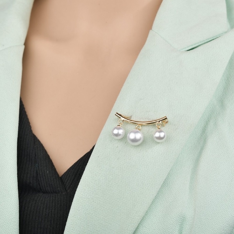 Trâm Cài Áo Thời Trang Hàn Quốc Đính Ngọc Trai Nhân Tạo Màu Vàng / Bạc Chống Lóa