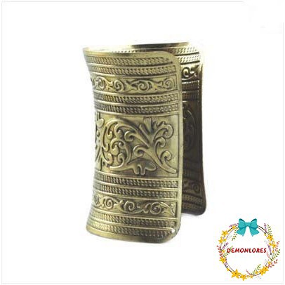 Vòng tay kim loại phong cách cổ điển