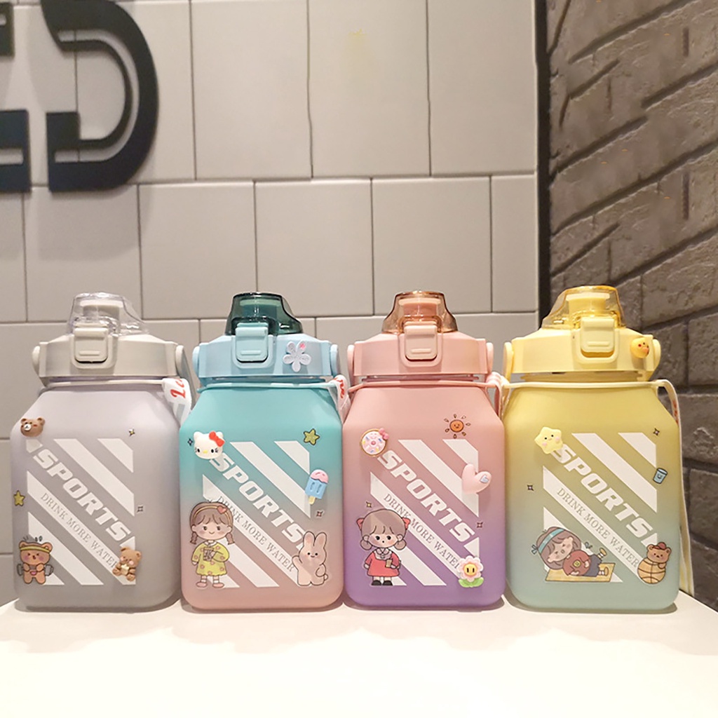 Bình đựng nước 1.5L - Bình nước thể thao dáng vuông có quai đeo tặng kèm ống hút và sticker dán nổi (BN15L)
