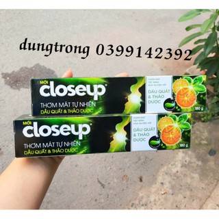 Kem đánh răng CLOSEUP Dầu Quất 180g
