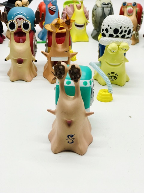 Mô hình Ốc Sên Den Den Mushi Băng Mũ Rơm Onepiece