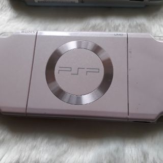 Máy chơi game cầm tay PSP2k