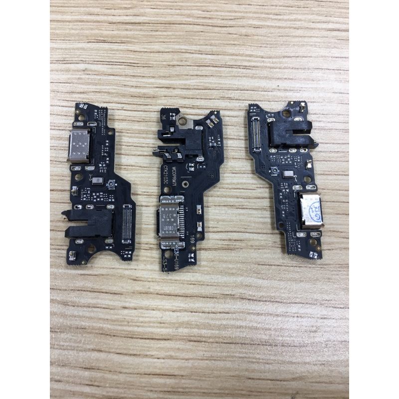 Cụm chân sạc Realme 7i C17