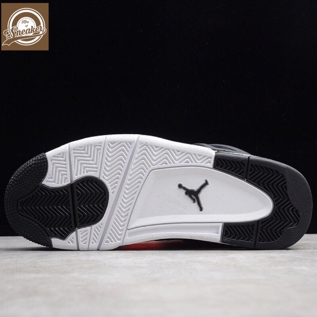 Giầy Air Jordan 4 Royalty black đen đế trắng thời trang, sneaker nam nữ ! 2020 Tốt Nhất