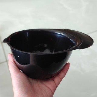 Chén nhuộm tóc