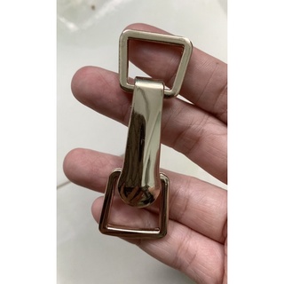Khoen nịch đầm 2cm tháo rời được.