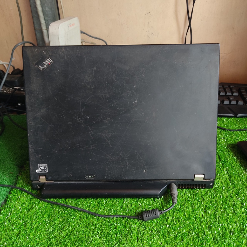 Laptop Thinkpad Lenovo T61 dùng cho học tập, văn phòng, giải trí (Used)