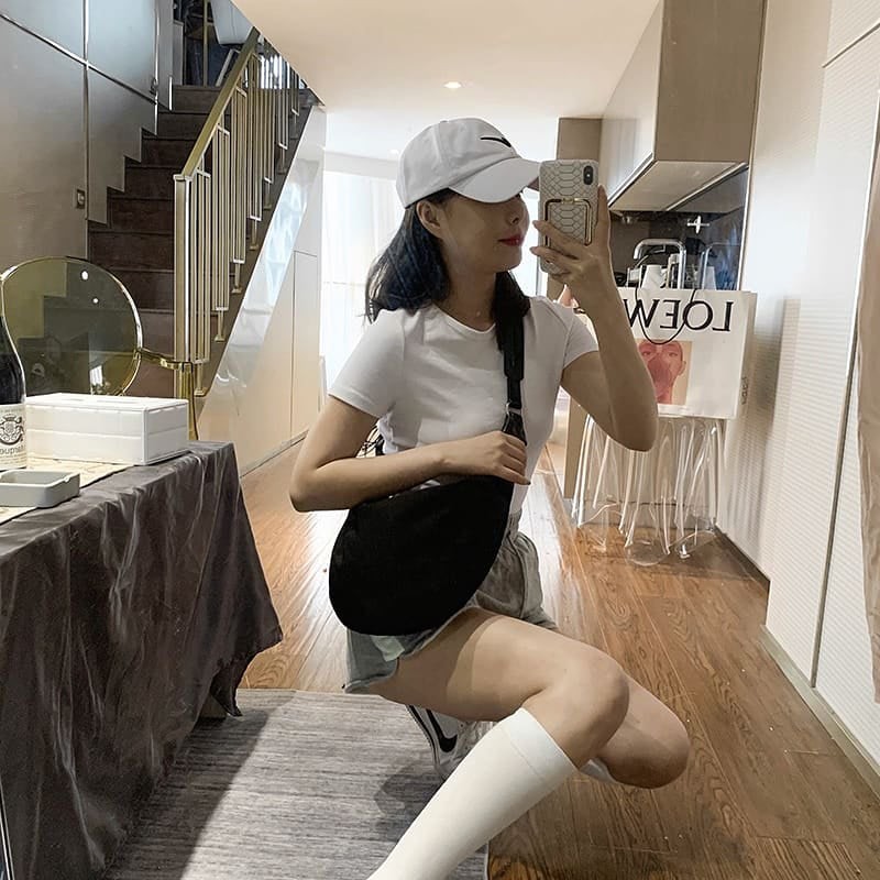 Túi đeo chéo ngang eo