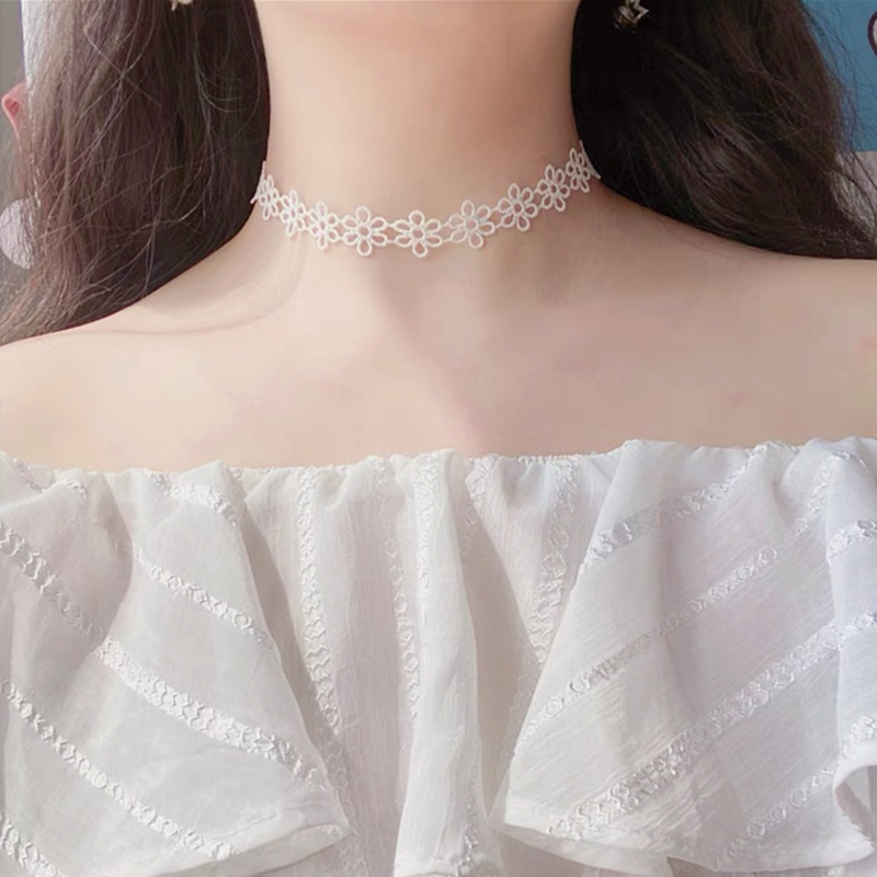 Vòng Cổ Choker Ren Hoa Trắng Thời Trang
