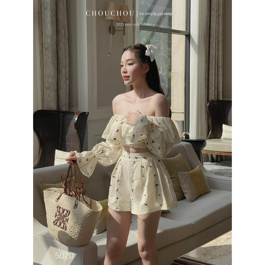 Set bộ đồ nữ trễ vai mocking tay dài phối ren bèo mix quần ống rộng họa tiết xinh xắn dành cho các nàng