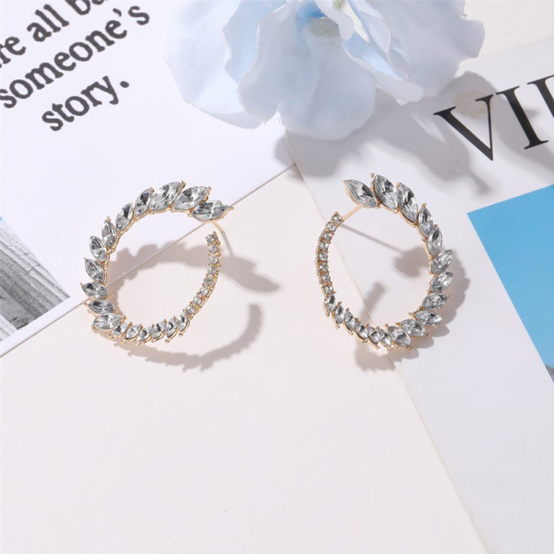 Đôi Khuyên Tai Đính Đá Thời Trang Cho Nữ