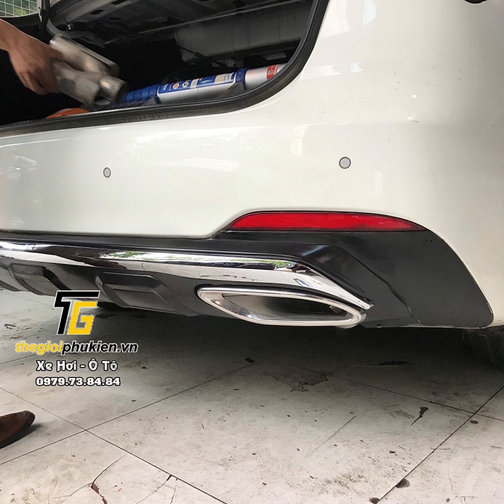 Kia K3 2014-2015, Cerato 2016-2018 - Líp pô thể thao 2 ống xả mẫu Mercedes GLC