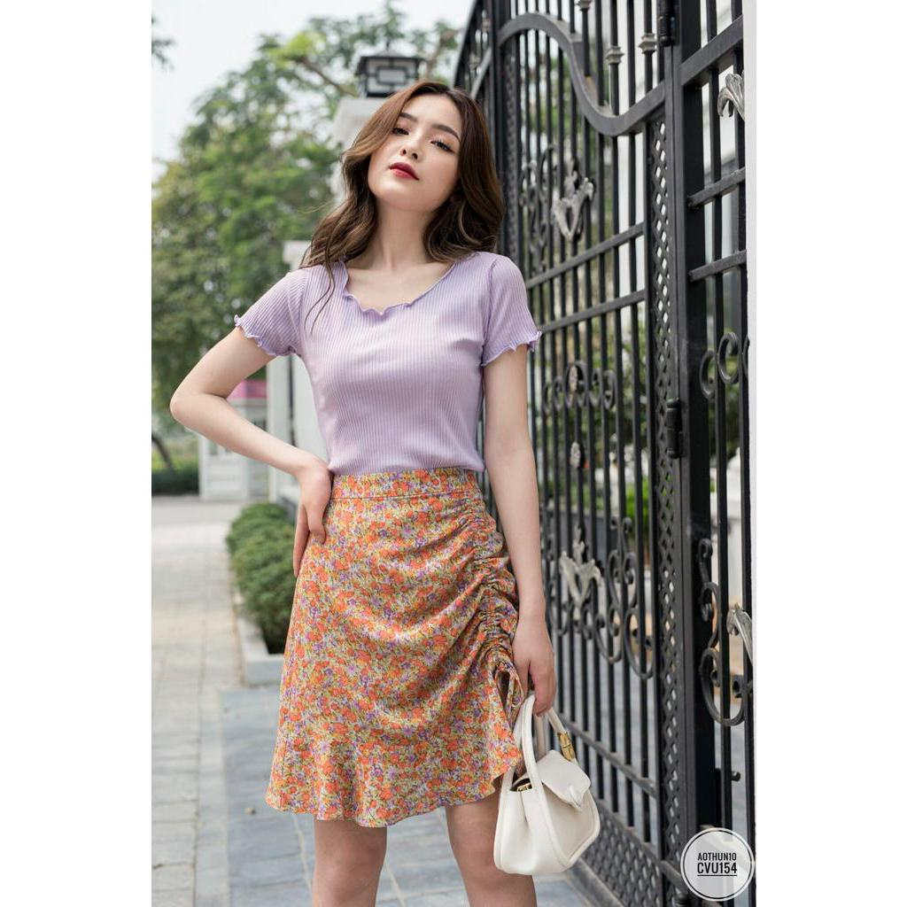 Áo thun tăm cổ bèo, chạy bo viền
