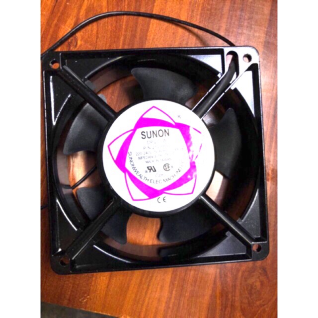 DEAL HOT - Quạt tản nhiệt vuông Sunon 220V.