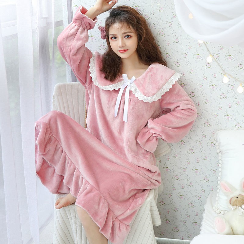Váy ngủ Flannel Nữ Mùa đông Hàn Quốc Bộ đồ lông cừu dài San hô Phụ thu Tươi trẻ Sinh viên dễ thương mặc nhà cho m