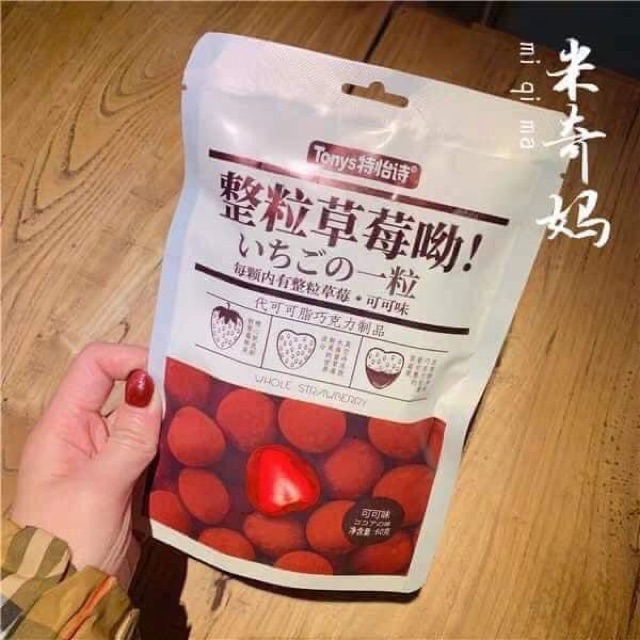 SOCOLA BỌC DÂU TÂY SẤY HÀNG MỚI