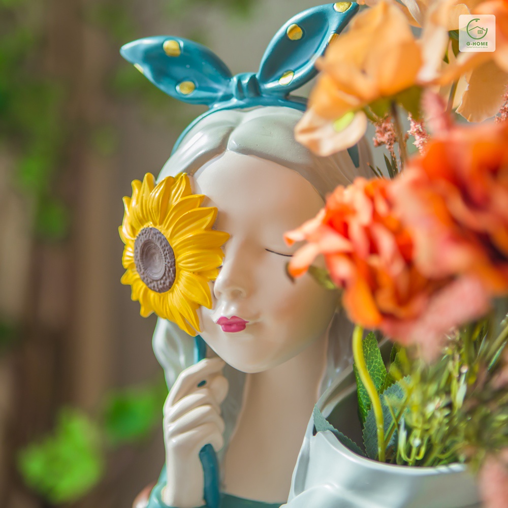 Tượng cô gái cầm hoa decor để bàn Ghome, khay đựng đồ trang sức, bình cắm hoa trang trí nhà cửa TUONGM1