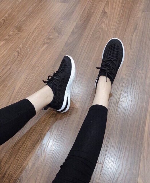 Giày thể thao kẻ gót có dây | BigBuy360 - bigbuy360.vn