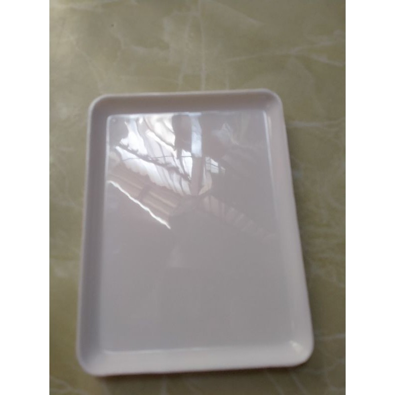 Dĩa nhựa trưng trang sức