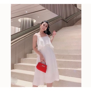 Đầm maxi trắng dây hở lưng