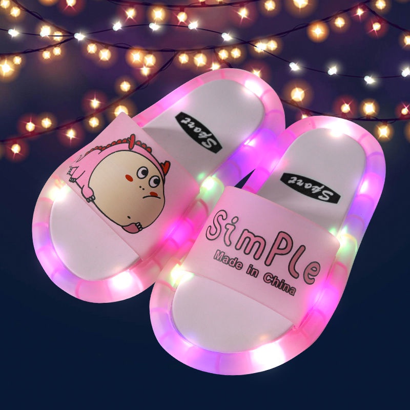 Dép Đi Trong Nhà Có Đèn Nhấp Nháy Độc Đáo Cho Bé