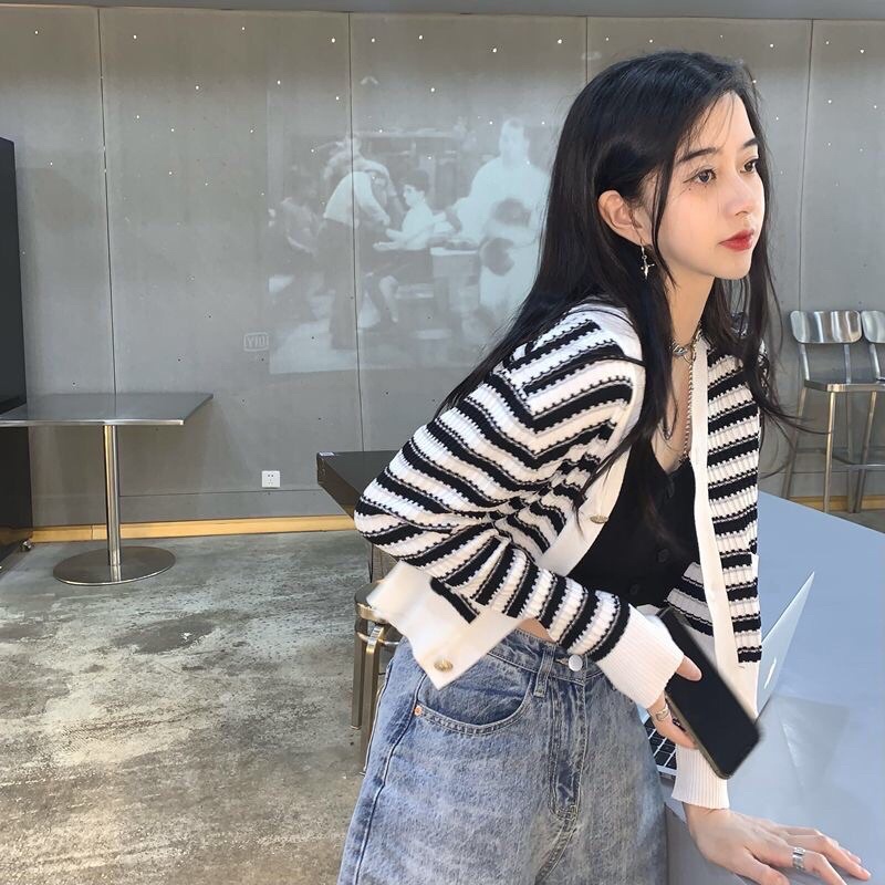 ÁO CARDIGAN SỌC NGANG DÁNG NGẮN