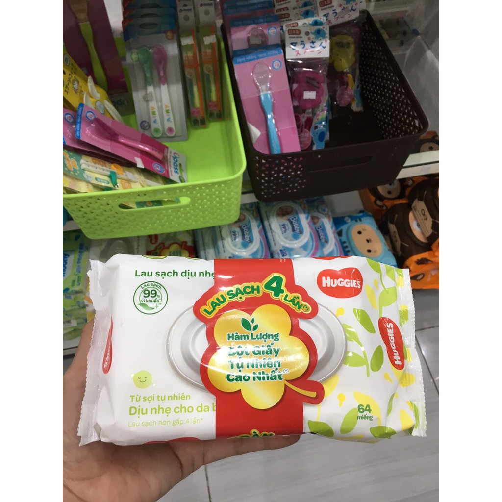 Khăn Ướt Sơ Sinh Không Mùi Huggies 64 Tờ