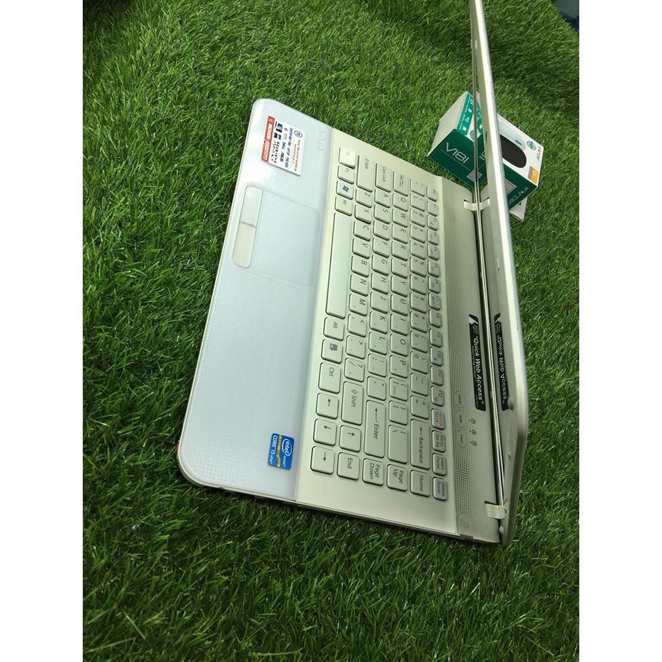 Laptop Sang Chảnh Sony vaio VPCEA chíp core i5 ram 4gb xung nhịp cao tawmhk fui đồ . Bao zin
