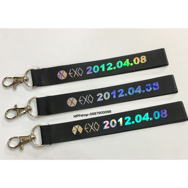 Nametag EXO :1 cái