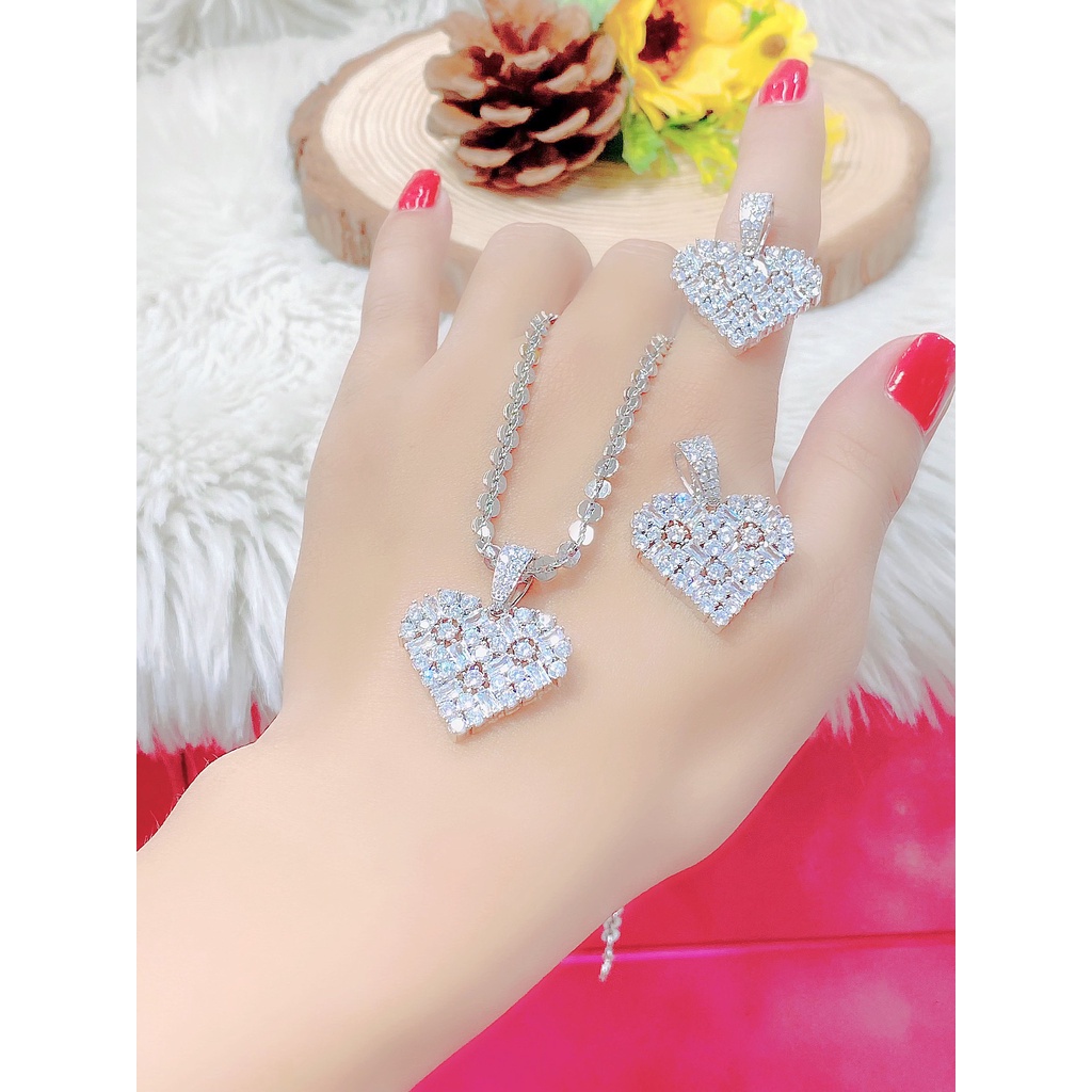 UHA - Mặt dây chuyền nữ mạ 18K kiểu dáng sang trọng M1346-77