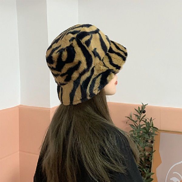 Mũ lông họa tiết ngựa vằn đáng yêu thời trang cho nữ