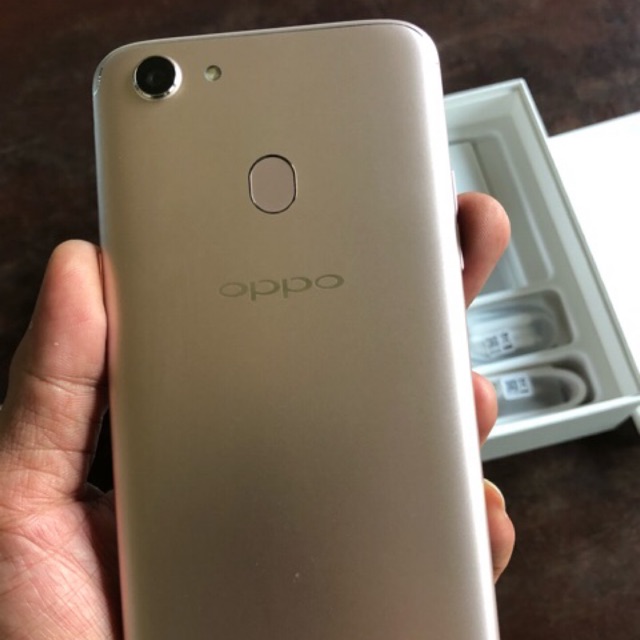 Điện thoại Oppo F5 chính hãng