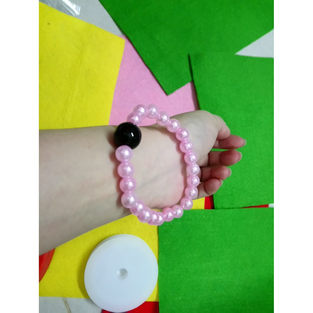 chuỗi đeo tay hạt trai màu hồng, mặt hạt đá hình, hàng đẹp như hình. . dành cho nữ đeo hàng ngày, đi chơi,..