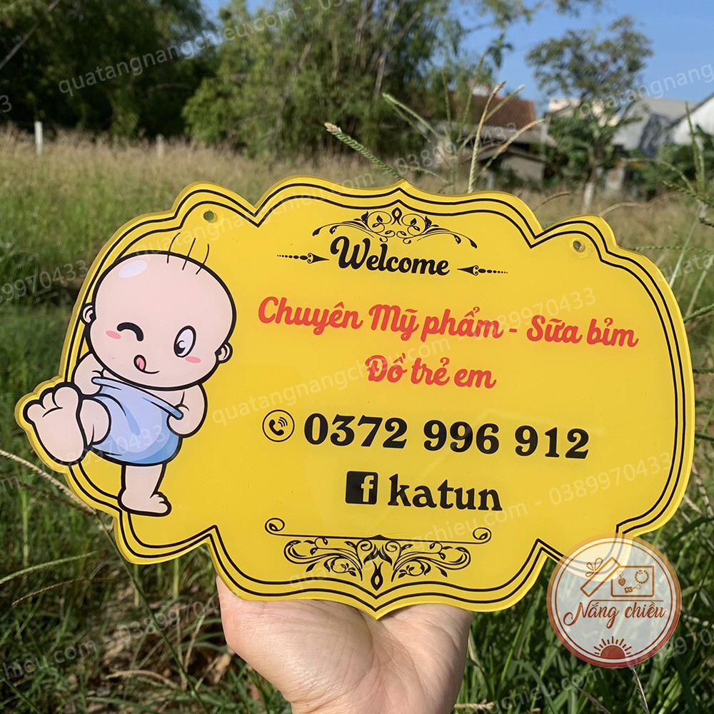 Bảng hiệu cho shop chuyên mỹ phẩm , sữa bỉm , đồ trẻ em in theo yêu cầu, bảng hiệu shop chụp hình sản phẩm