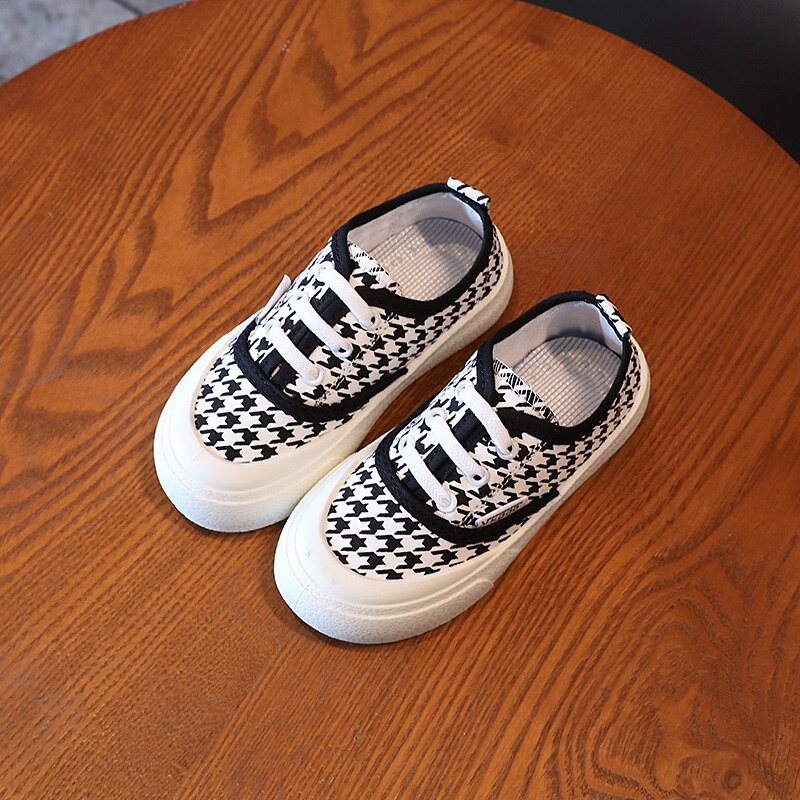 Giày Vải Canvas Đế Bằng Chống Trượt Dễ Thương Cho Bé 2021 26-37