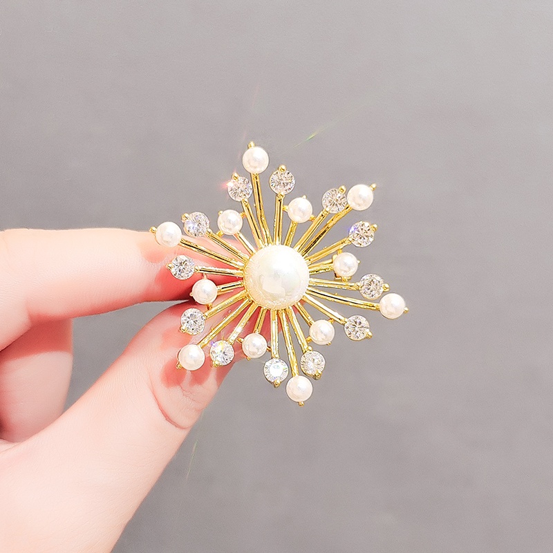 Ghim Cài Áo Hình Hoa Ngọc Trai / Đá Zircon / Lập Trình Thời Trang Hàn Quốc Cho Nữ