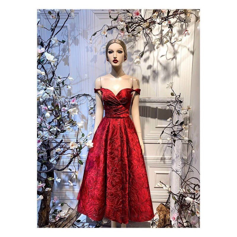 Đầm dự tiệc gấm bẹt vai xẻ đùi TRIPBLE T DRESS - sizeM/L MS250V