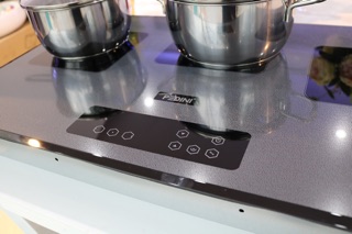 Bếp từ ba Pedini cao cấp 666G