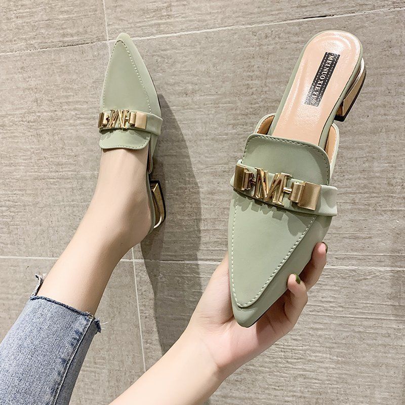 2022 mới Baotou mặc ngoài dép đi trong nhà nữ mũi nhọn thấp gót dày gót dày Giày Muller nửa kéo lưới nữ nổi tiếng phù hợp với tất cả các xu hướng giày của phụ nữ