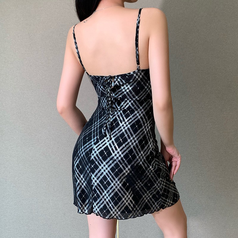 Đầm Dây Ngắn Hai Dây Caro Kim Tuyến Bạc Bóng Bling Bling Dây Chéo Sexy - DISI