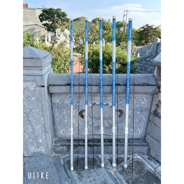 Cần câu tay Tuyết Ẩm Đao 6h tặng kèm ngọn. chất liệu carbon xoắn, cần nhẹ tải cá lớn, kiểu dáng và m